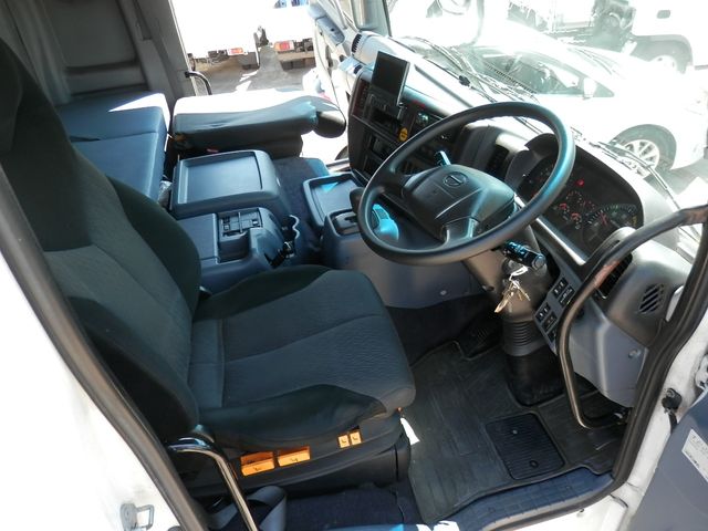 HINO PROFIA 2009 Image 31