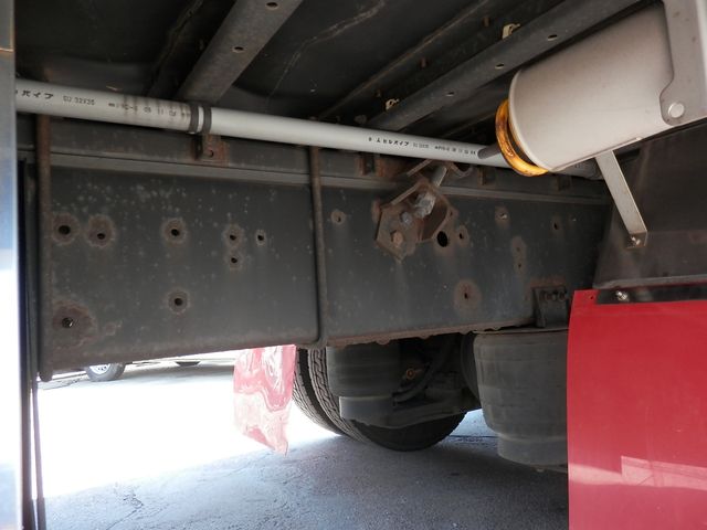 HINO PROFIA 2009 Image 31