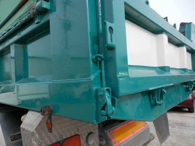 HINO PROFIA 2006 Image 31