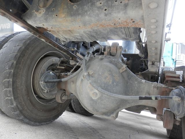 HINO PROFIA 2006 Image 31