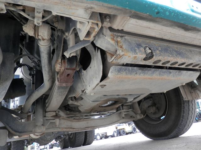 HINO PROFIA 2006 Image 31