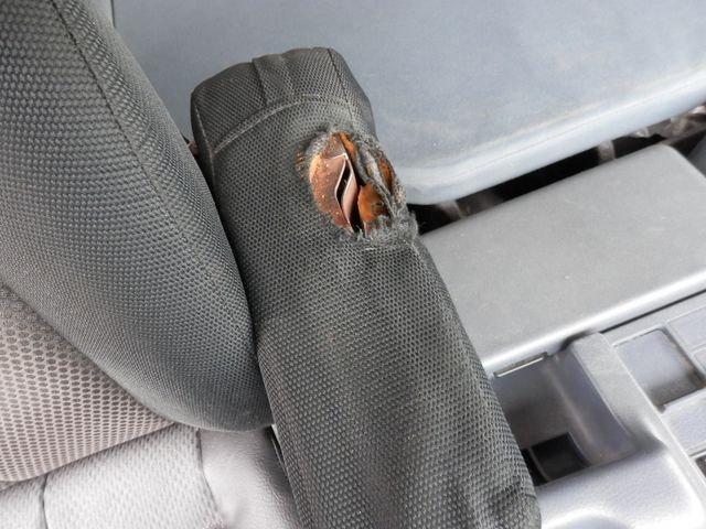 HINO PROFIA 2006 Image 31