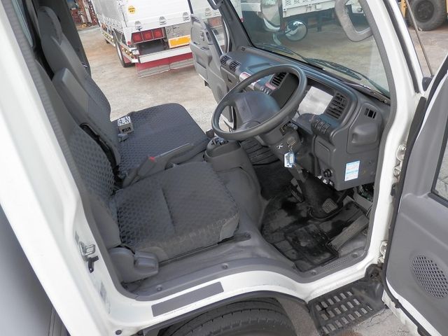 ISUZU ELF 2007 Image 31