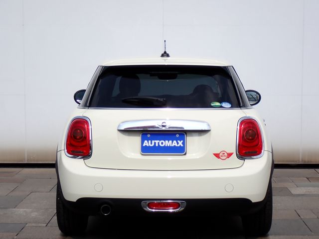 BMW MINI ONE 5DOOR 2017 Image 31