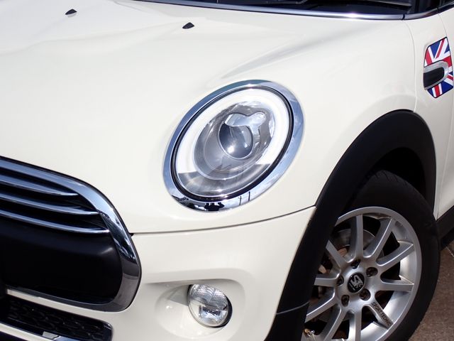 BMW MINI ONE 5DOOR 2017 Image 31