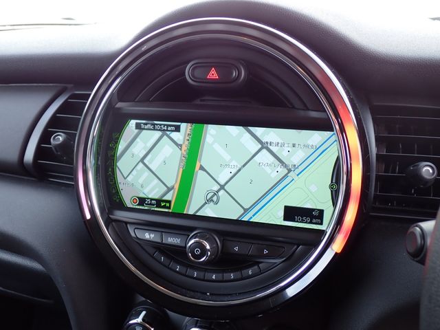 BMW MINI ONE 5DOOR 2017 Image 31