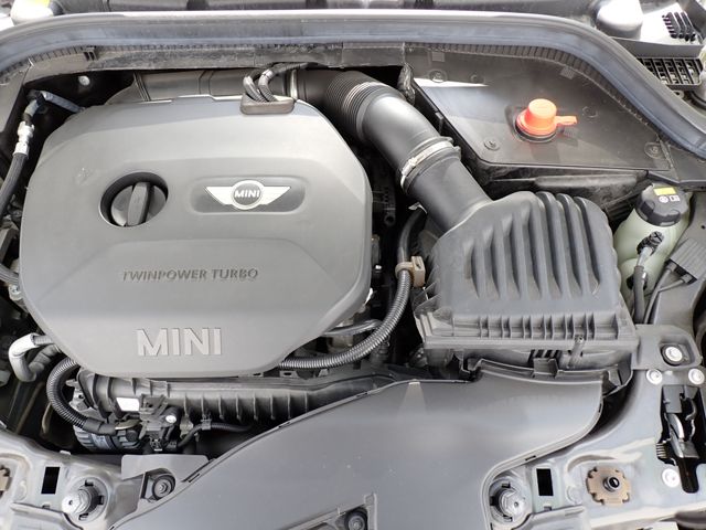 BMW MINI ONE 5DOOR 2017 Image 31