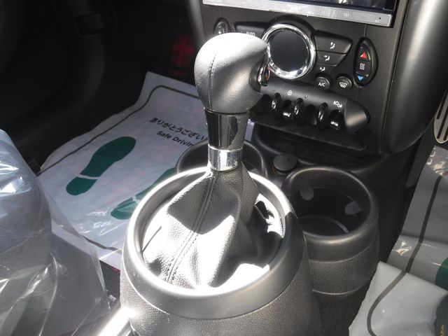 BMW MINI COOPER S CR 2014 Image 31