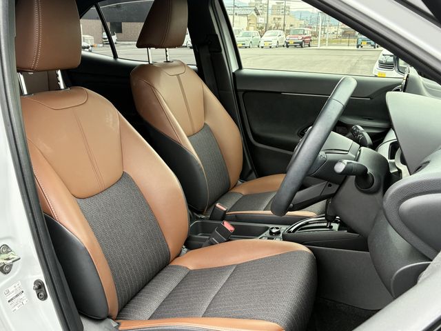 TOYOTA YARIS CROSS HYBRID 2023 Image 31