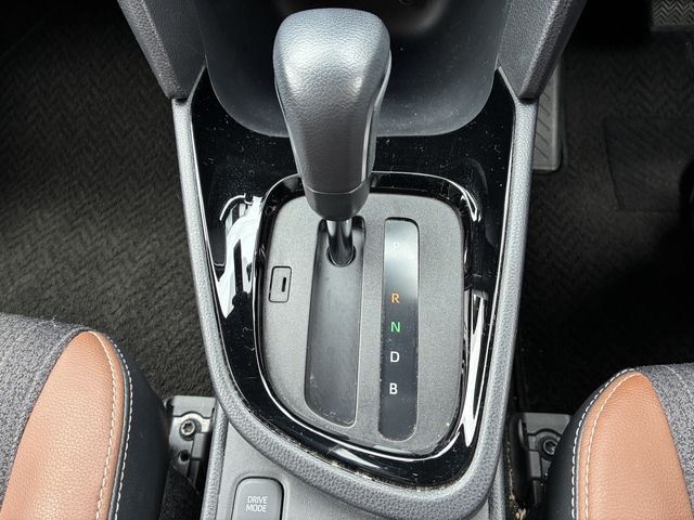 TOYOTA YARIS CROSS HYBRID 2023 Image 31