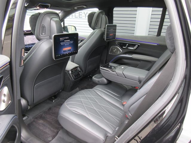 MERCEDES BENZ EQS SU 2023 Image 31