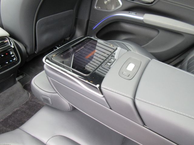 MERCEDES BENZ EQS SU 2023 Image 31