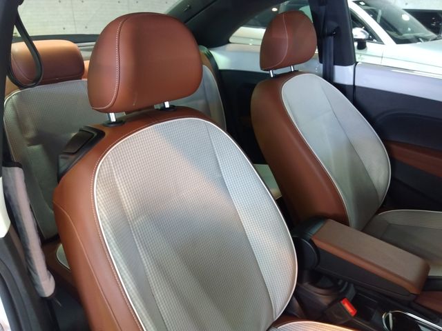 VOLKSWAGEN THE BEETL 2014 Image 31