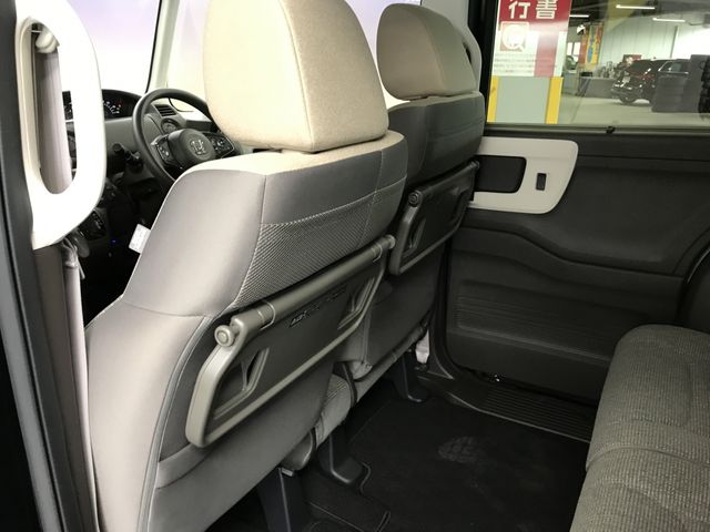 HONDA N BOX 2022 Image 31