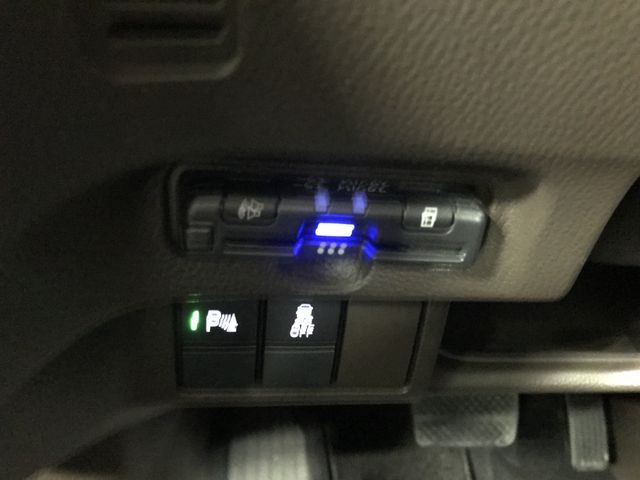 HONDA N BOX 2022 Image 31