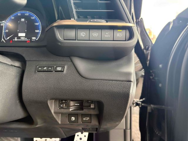 TOYOTA CROWN SPORT 2024 Image 31