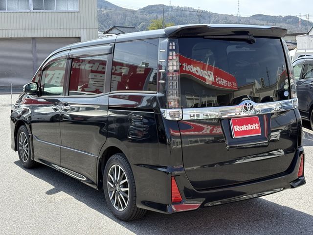 TOYOTA VOXY 2015 Image 31