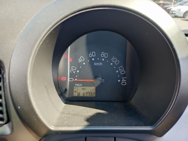 DAIHATSU HIJET CARGO 4WD 2014 Image 31