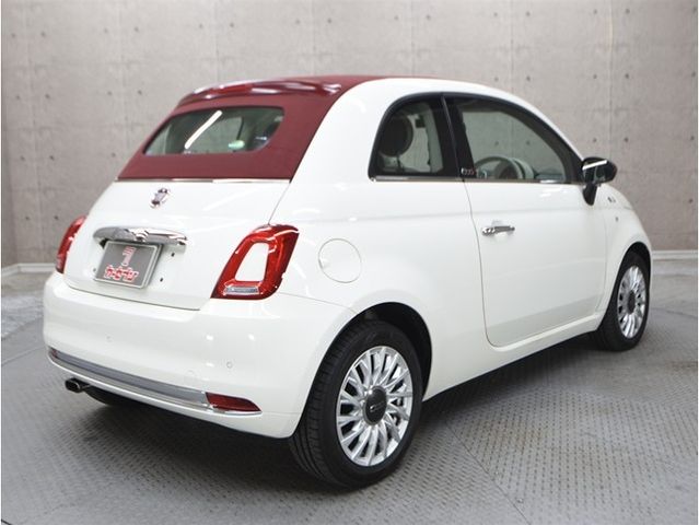 FIAT 500C 2019 Image 31