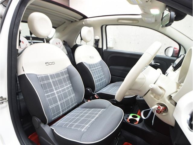 FIAT 500C 2019 Image 31