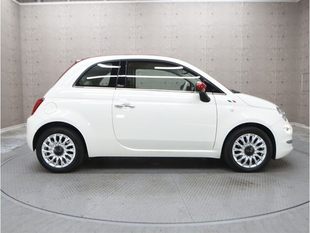 FIAT 500C 2019 Image 31