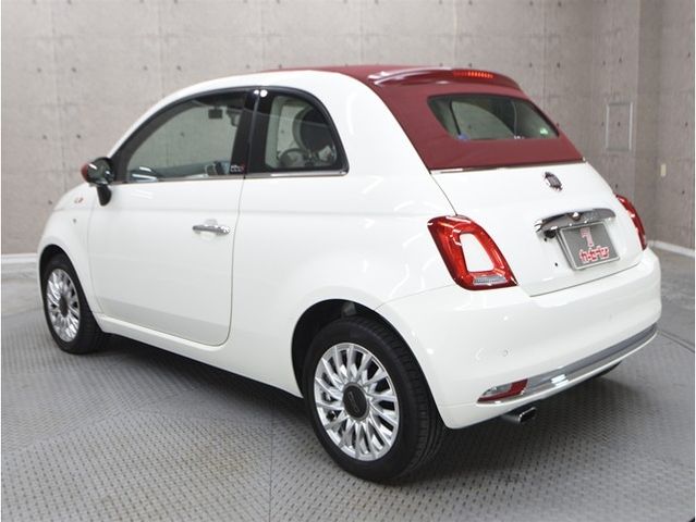 FIAT 500C 2019 Image 31