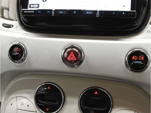 FIAT 500C 2019 Image 31