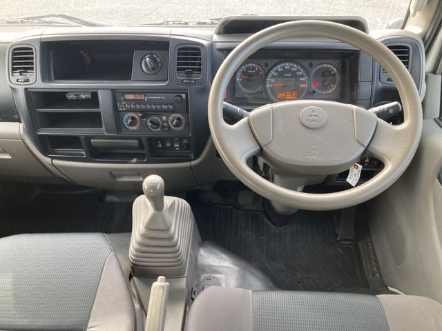 MITSUBISHI CANTER GUTS 2016 Image 31