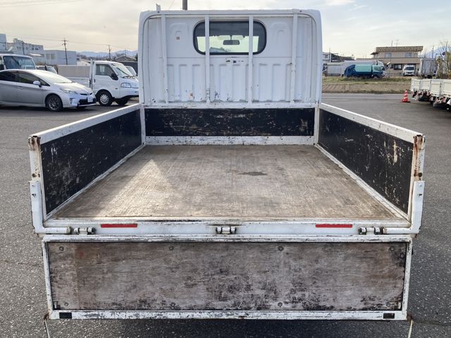 MITSUBISHI CANTER GUTS 2016 Image 31