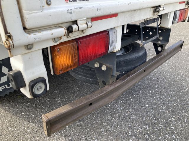 MITSUBISHI CANTER GUTS 2016 Image 31