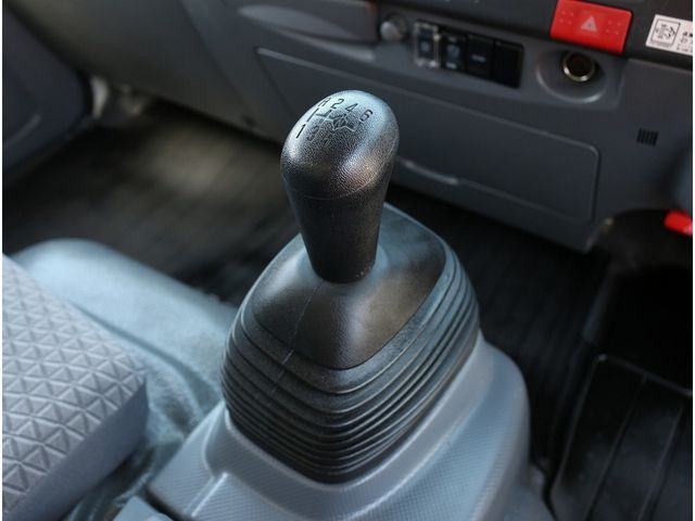 ISUZU ELF 2021 Image 31