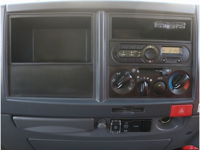 ISUZU ELF 2021 Image 31