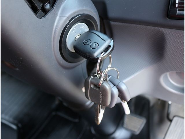 ISUZU ELF 2021 Image 31