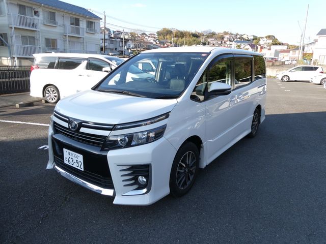 TOYOTA VOXY 2015 Image 31