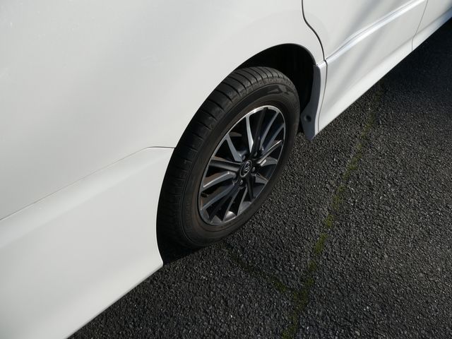 TOYOTA VOXY 2015 Image 31