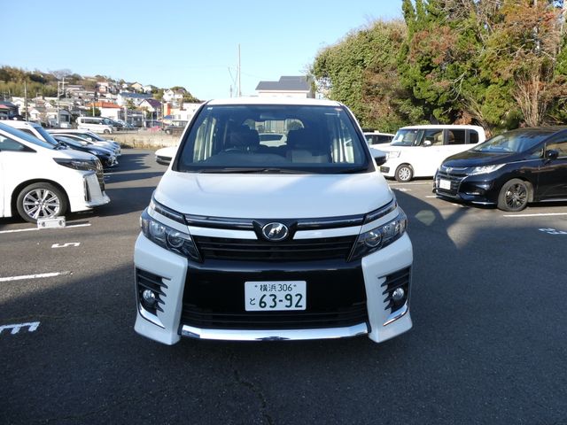 TOYOTA VOXY 2015 Image 31