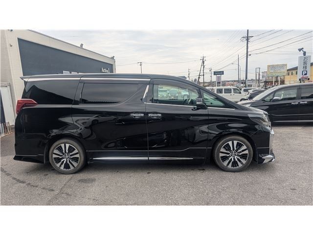 TOYOTA ALPHARD 2018 Image 31