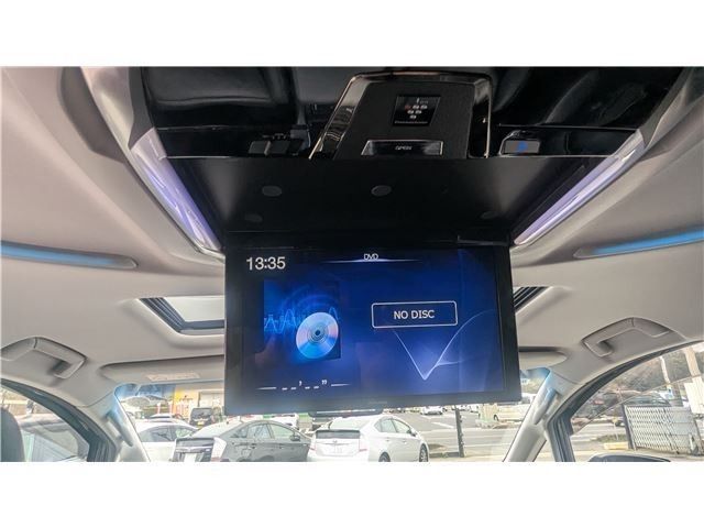 TOYOTA ALPHARD 2018 Image 31