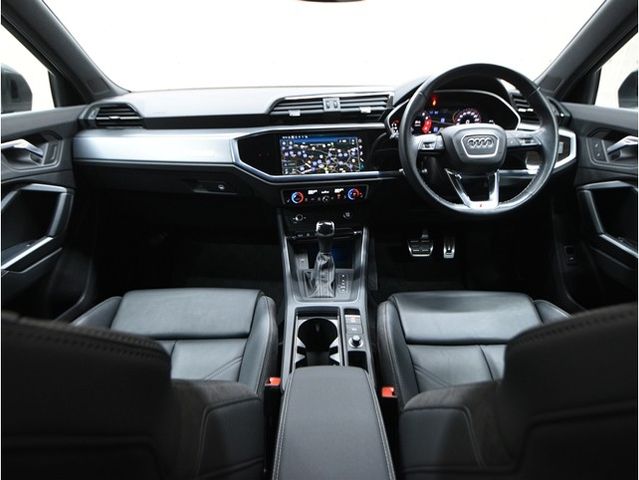 AUDI Q3 2021 Image 31