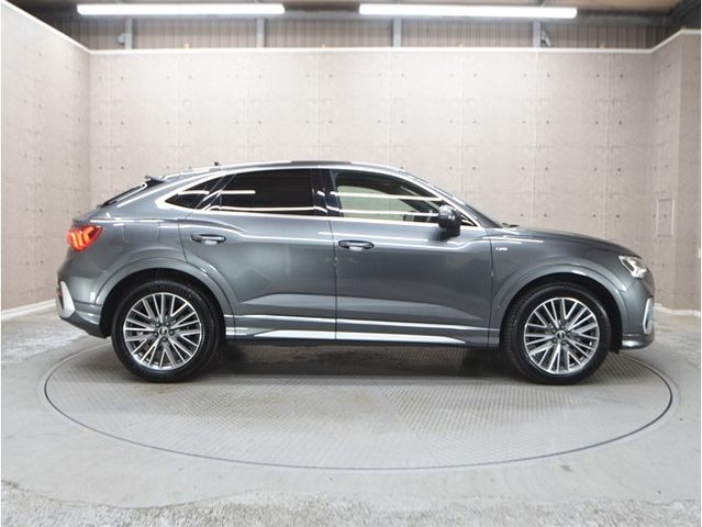 AUDI Q3 2021 Image 31