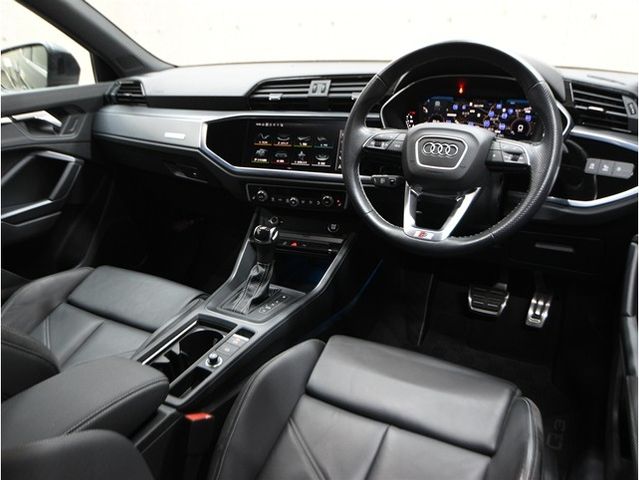AUDI Q3 2021 Image 31