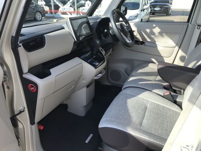 NISSAN ROOX 2023 Image 31