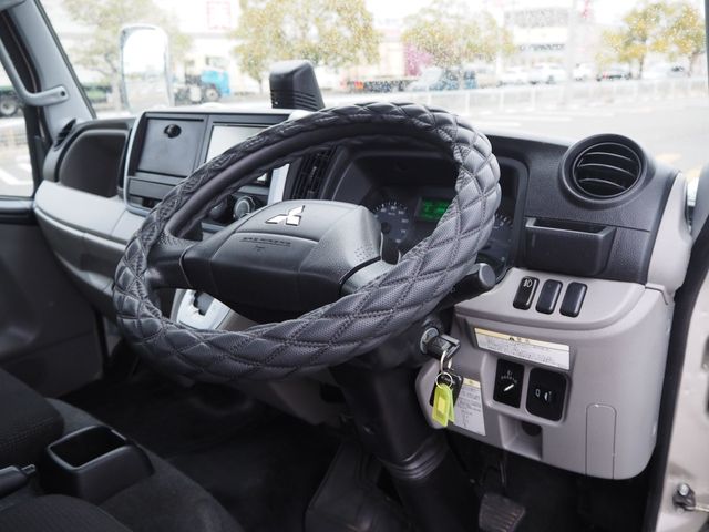 MITSUBISHI CANTER 2020 Image 31