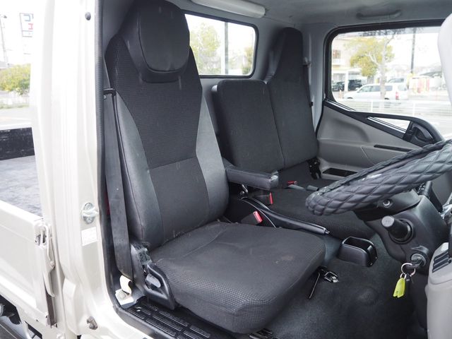 MITSUBISHI CANTER 2020 Image 31