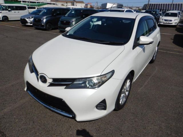 TOYOTA AURIS 2014 Image 31