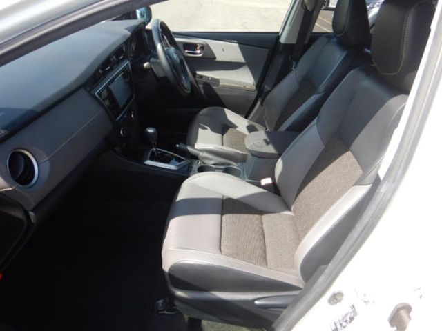 TOYOTA AURIS 2014 Image 31