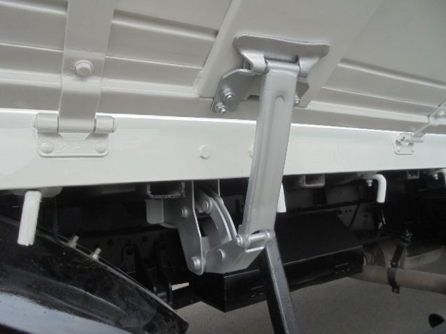 MITSUBISHI FUSOU FIGHTER 2006 Image 31