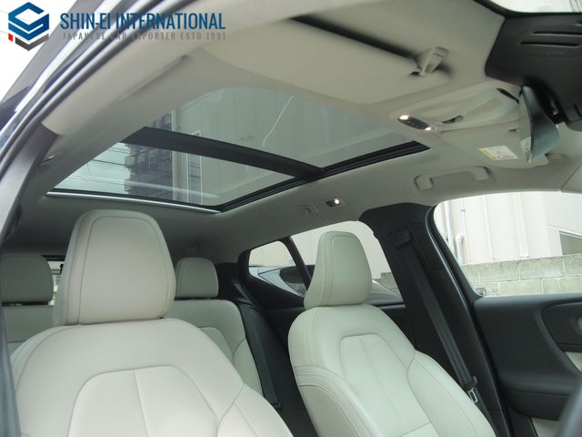 VOLVO XC40 2021 Image 31