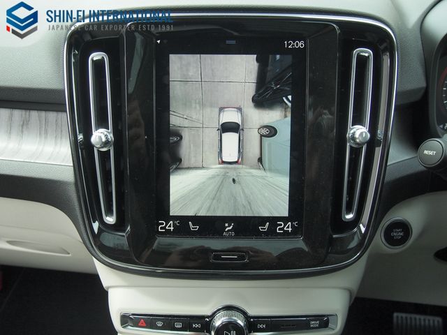 VOLVO XC40 2021 Image 31