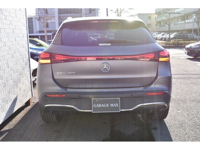 MERCEDES BENZ EQA 2024 Image 31